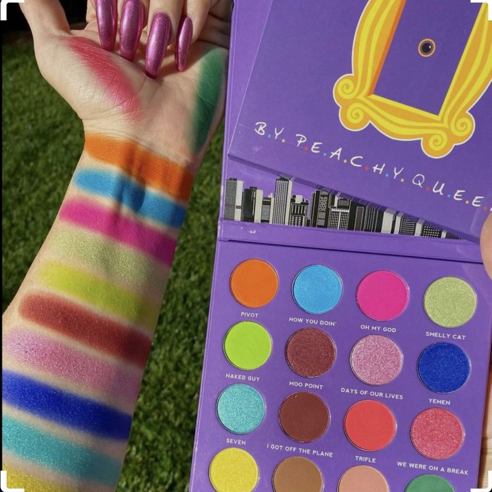 I’ll be there for you eyeshadow palette